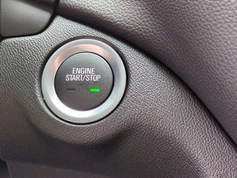 Certified 2024 Chevrolet Equinox LT FWD image 22