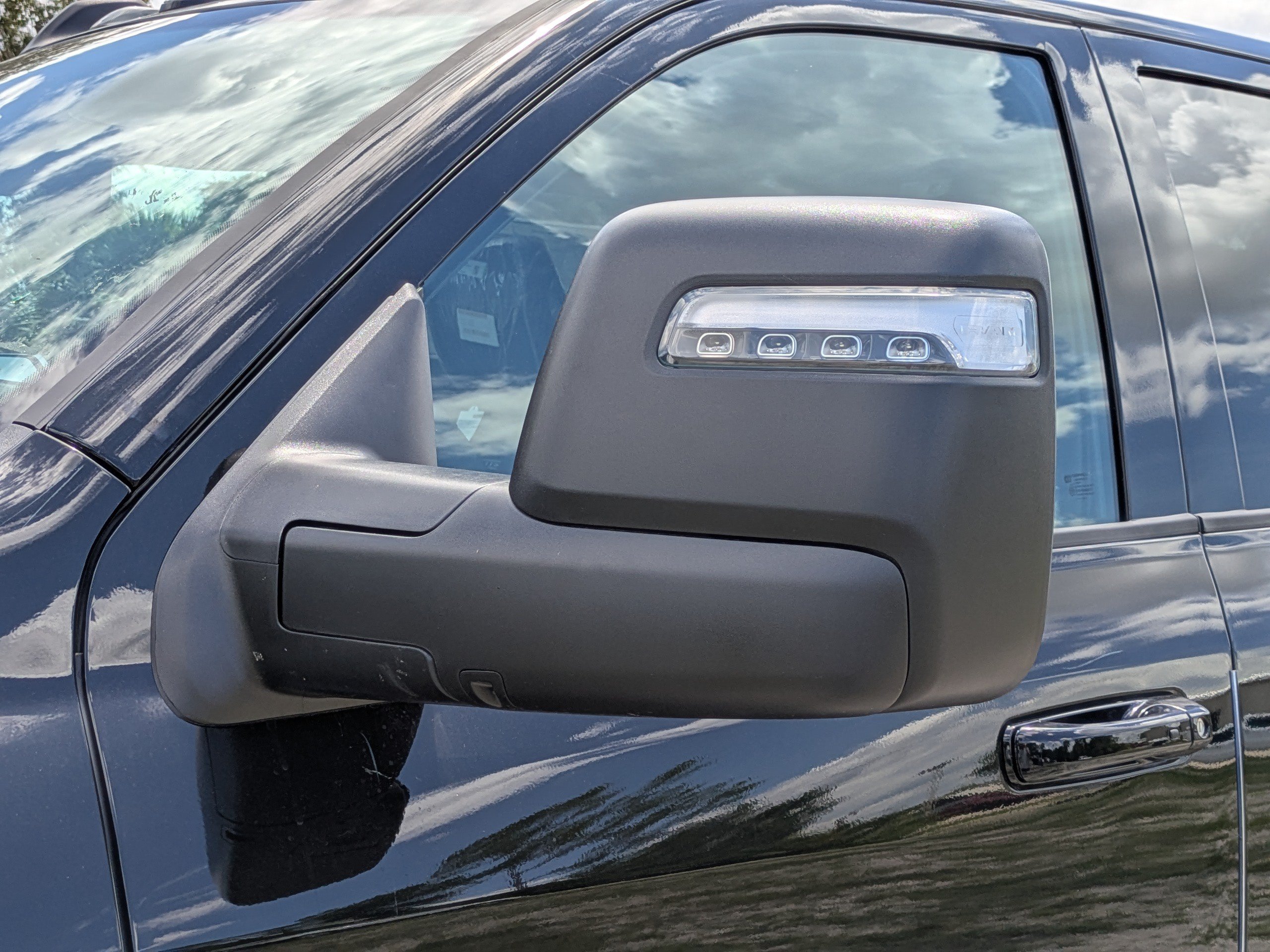 New 2026 RAM 3500 Laramie AWD/4WD image 11