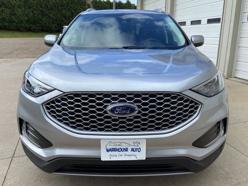 Used 2024 Ford Edge SEL w/ Convenience Package AWD/4WD image 3
