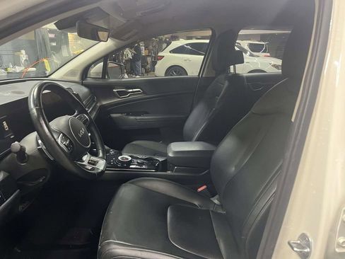 Used 2023 Kia Sportage EX AWD/4WD image 15