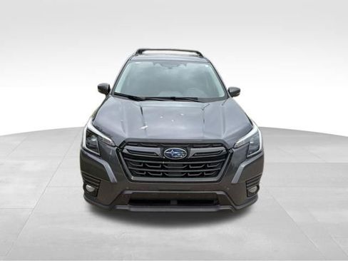 Used 2023 Subaru Forester Limited AWD/4WD image 8