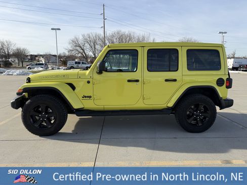 Used 2023 Jeep Wrangler Unlimited Sahara image 2