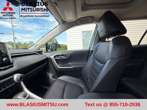 Used 2023 Toyota RAV4 XLE AWD/4WD image 34