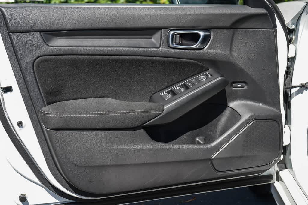 Used 2023 Honda Civic Sport image 19