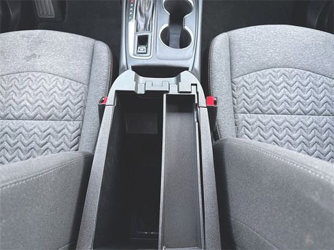 Used 2024 Chevrolet Equinox LT image 33