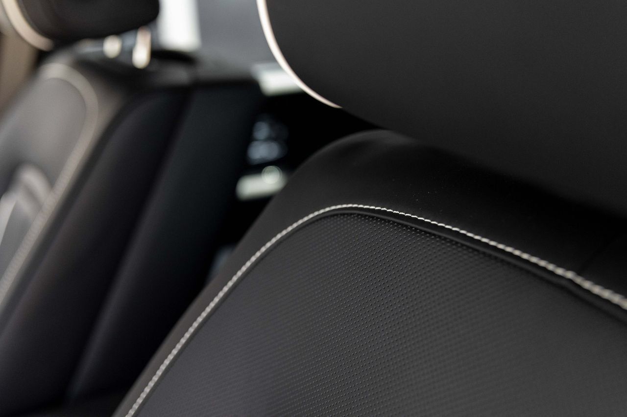 New 2027 Rolls-Royce Cullinan Black Badge AWD/4WD image 21