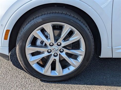 Used 2023 Buick Envision Avenir image 10