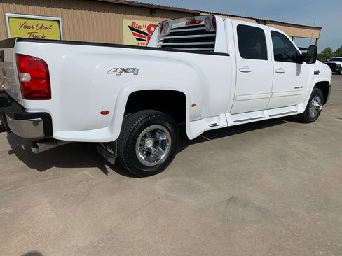 Used 2010 Chevrolet Silverado 3500 LTZ w/ LTZ Plus Package AWD/4WD image 2