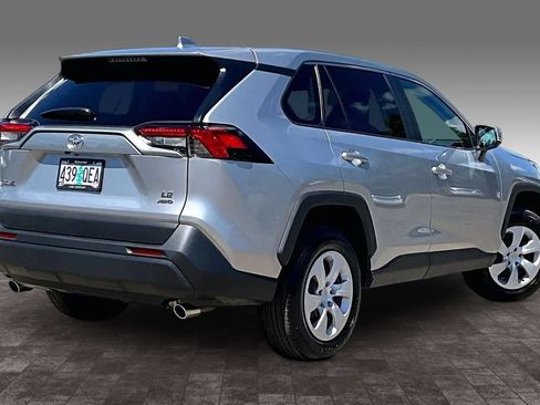 Used 2024 Toyota RAV4 LE AWD/4WD image 14