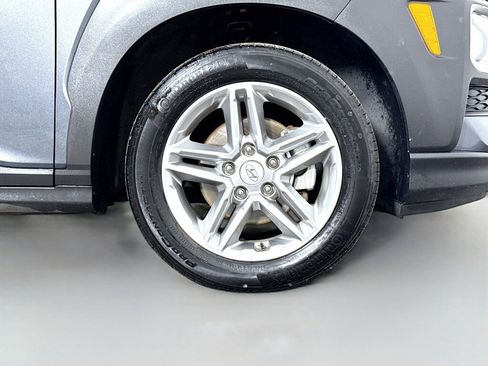 Used 2021 Hyundai Kona SE FWD image 40