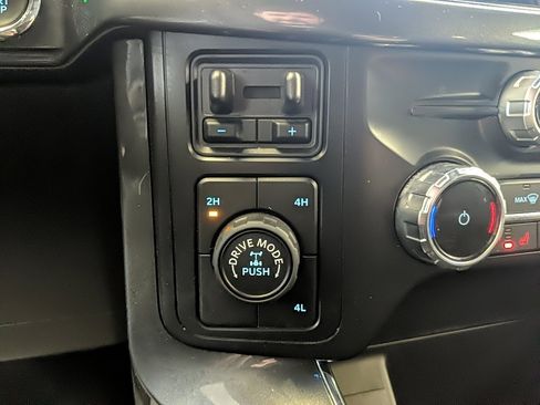 Certified 2022 Ford F150 XLT w/ Equipment Group 302A High image 21