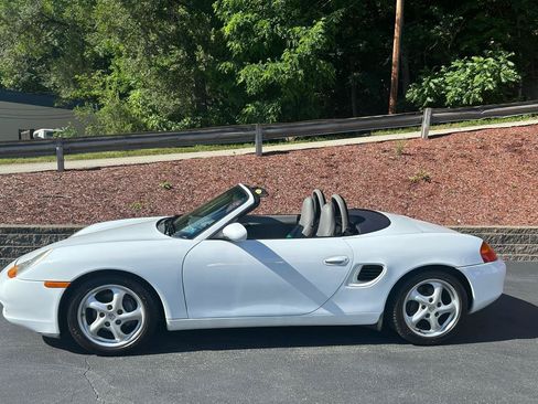 Used 1997 Porsche Boxster RWD image 4