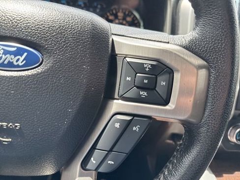 Used 2015 Ford F150 Platinum w/ Equipment Group 701A Luxury AWD/4WD image 37