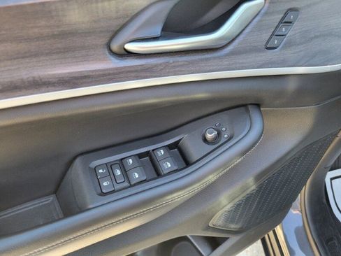 Used 2023 Jeep Grand Cherokee Limited image 28