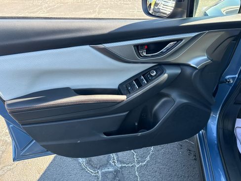 Used 2021 Subaru Crosstrek 2.5i Limited w/ Moonroof Package 1 AWD/4WD image 12