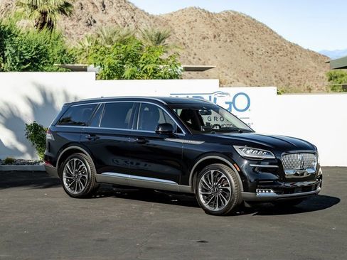 Used 2021 Lincoln Aviator Reserve w/ Equipment Group 201A image 4