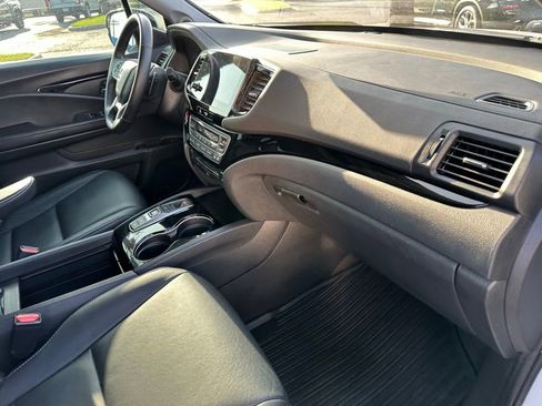 Used 2021 Honda Pilot Touring image 24