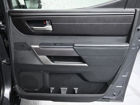 Used 2022 Toyota Tundra SR5 w/ SR5 Convenience Package image 44