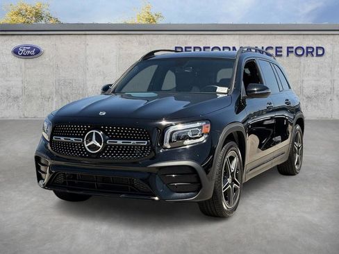 Used 2023 Mercedes-Benz GLB 250 image 2