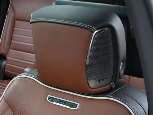 Used 2023 GMC Yukon Denali Ultimate image 22