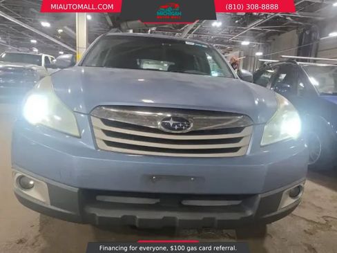 Used 2010 Subaru Outback 2.5i Premium image 3