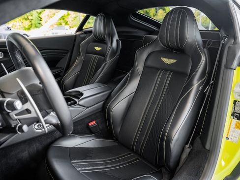 Used 2020 Aston Martin V8 Vantage Coupe RWD image 12