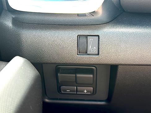 New 2026 GMC Canyon Elevation w/ Convenience Package RWD image 26
