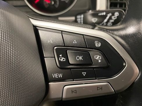 Used 2020 Volkswagen Atlas Cross Sport SEL image 20