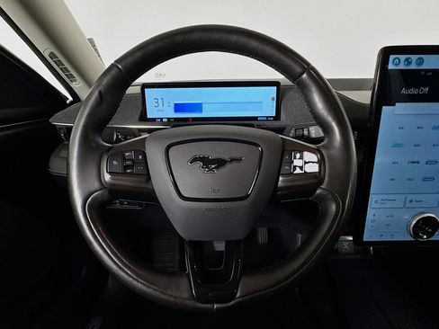 Used 2021 Ford Mustang Mach-E Premium image 11