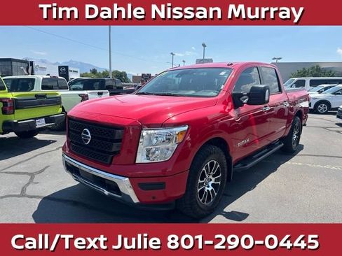Used 2021 Nissan Titan SV w/ SV Convenience Package AWD/4WD image 5