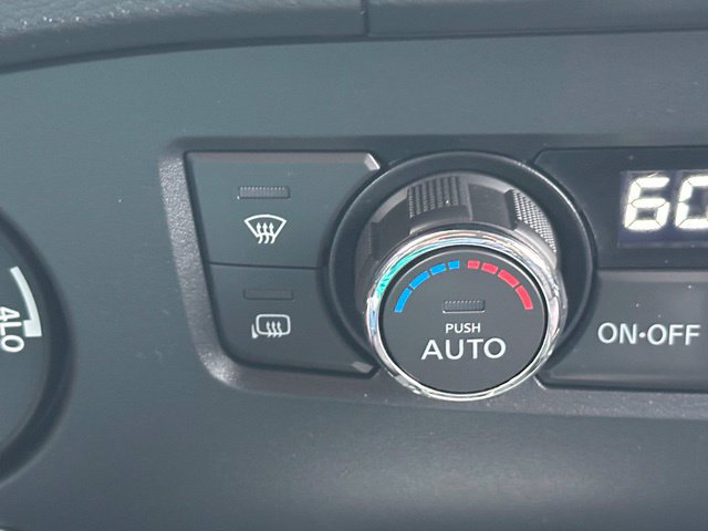 Certified 2022 Nissan Frontier SV AWD/4WD image 35
