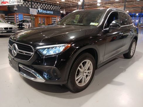Certified 2023 Mercedes-Benz GLC 300 4MATIC image 1