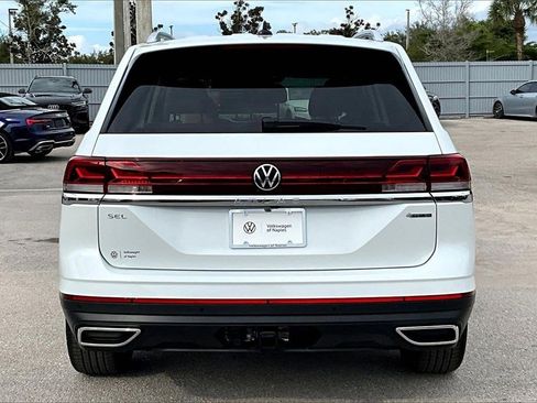 New 2026 Volkswagen Atlas SEL image 6