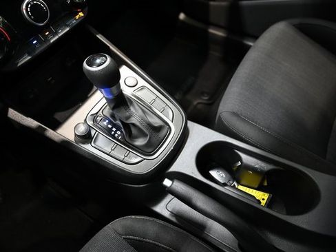 Used 2022 Hyundai Kona SEL w/ Cargo Package image 18