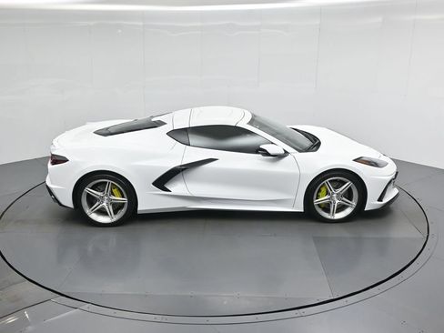 Used 2023 Chevrolet Corvette Stingray Preferred Cpe w/ Z51 Performance Package RWD image 31