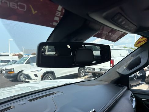 Used 2021 GMC Yukon SLT AWD/4WD image 27