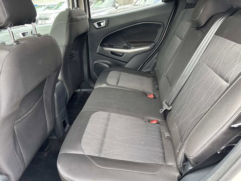 Used 2018 Ford EcoSport SE w/ SE Convenience Package image 12