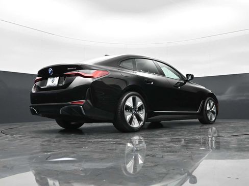 Certified 2023 BMW i4 eDrive35 RWD image 28