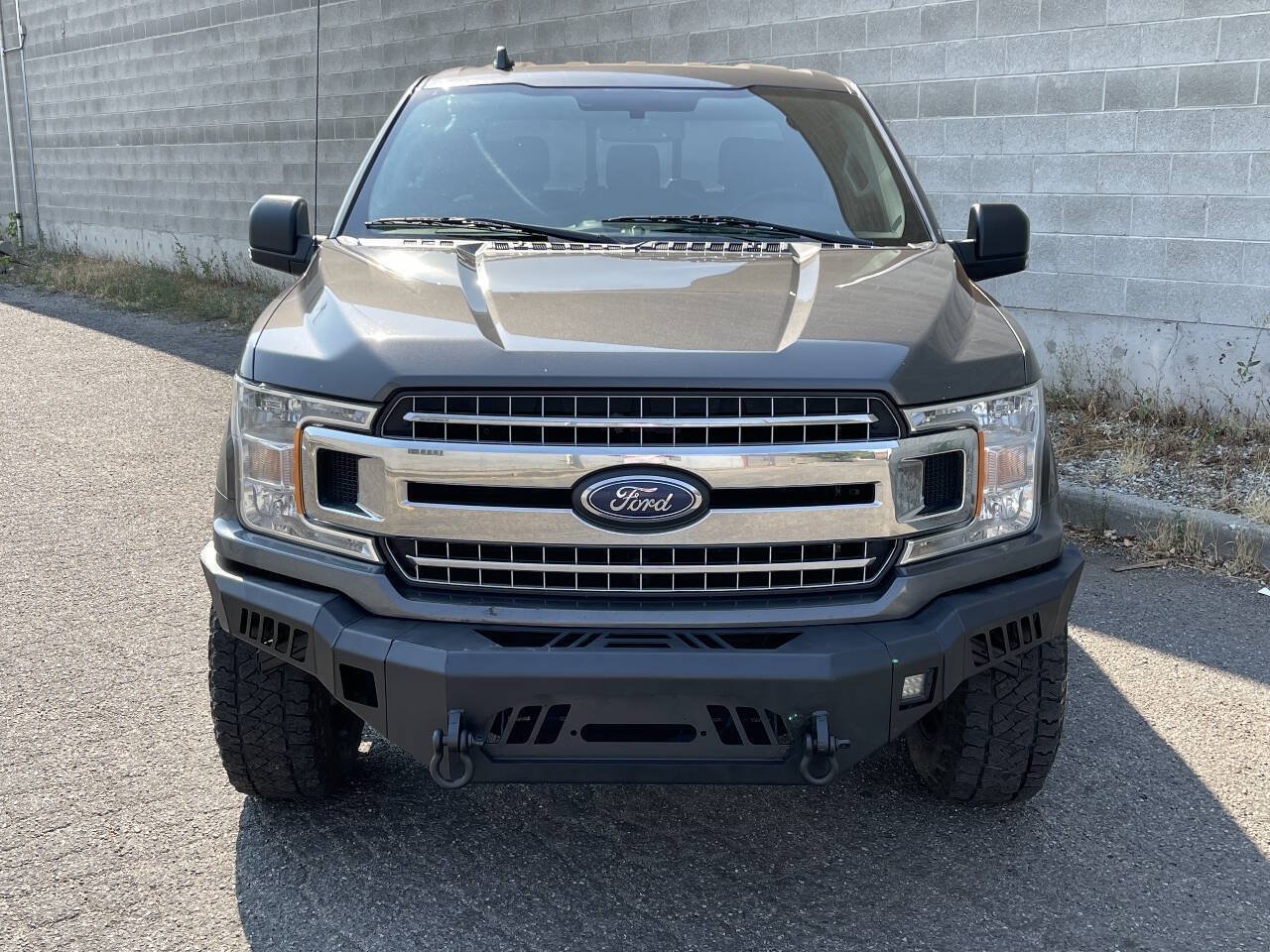 Used 2018 Ford F150 XLT w/ Equipment Group 302A Luxury AWD/4WD image 2