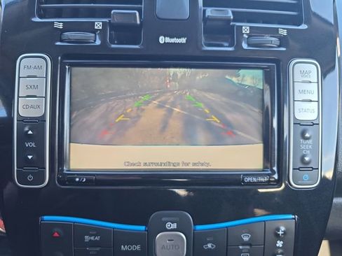 Used 2016 Nissan Leaf SV FWD image 24