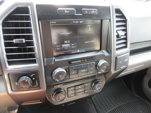 Used 2015 Ford F150 XLT w/ Equipment Group 302A Luxury RWD image 27
