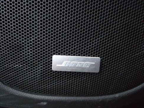 Used 2023 GMC Acadia SLT image 22