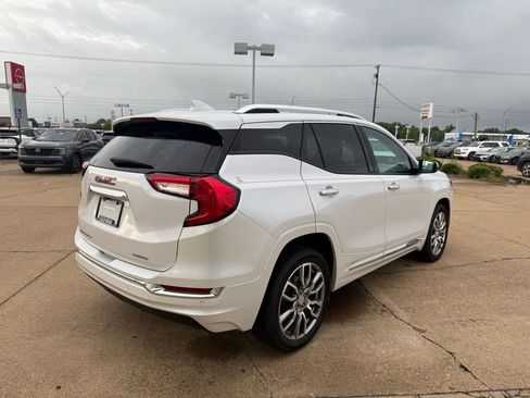 Used 2023 GMC Terrain Denali w/ LPO, Floor Liner Package AWD/4WD image 4
