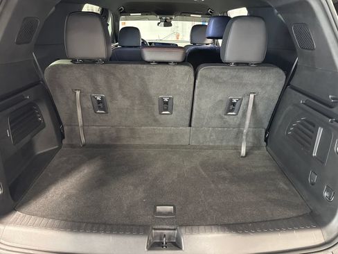 Used 2024 Chevrolet Traverse Z71 w/ LPO, Floor Liner Package AWD/4WD image 44