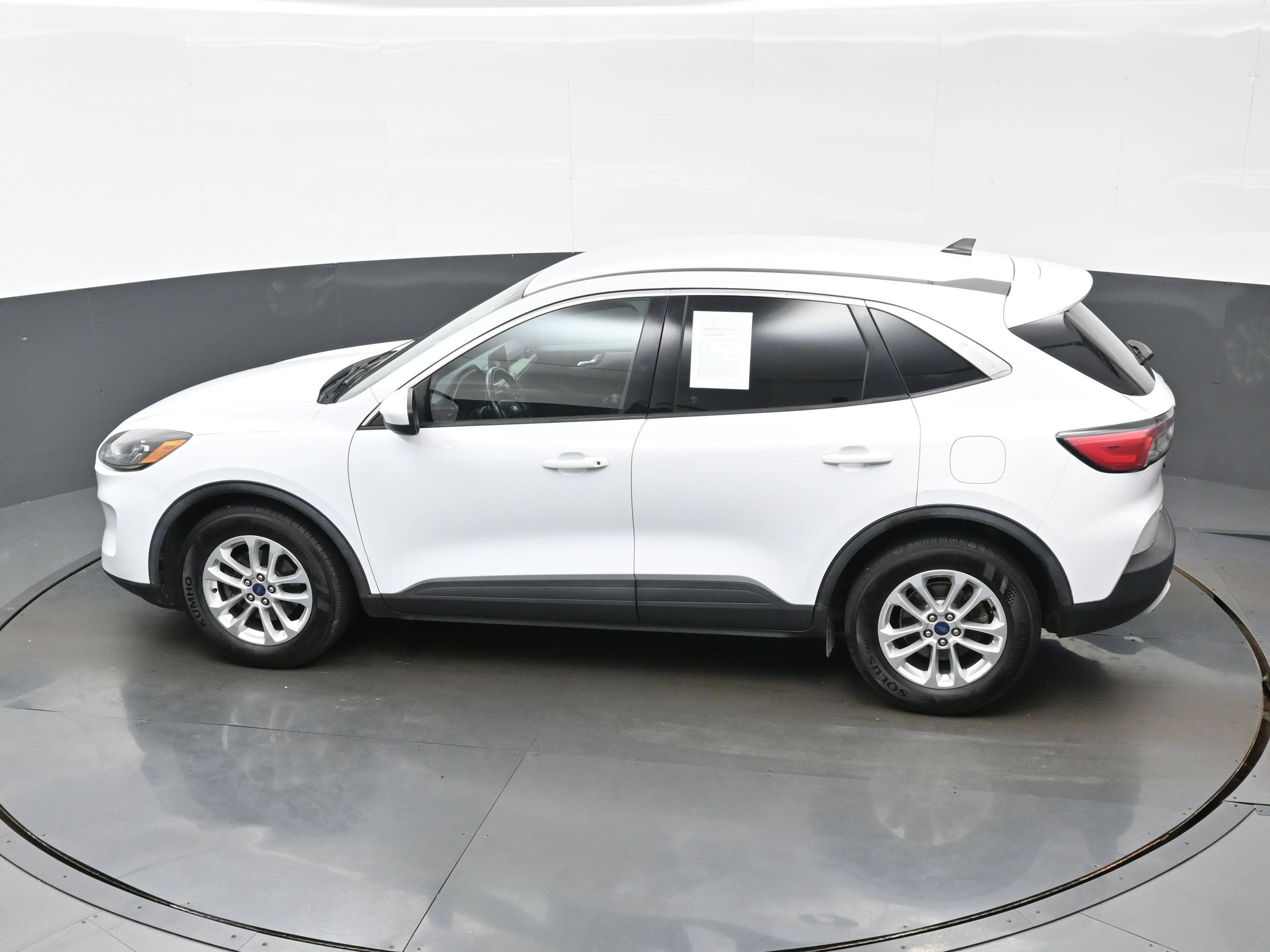Used 2021 Ford Escape SE w/ Convenience Package FWD image 33