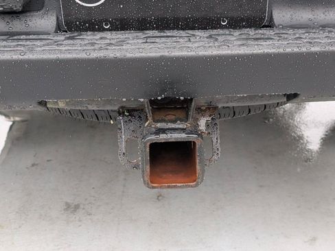 Used 2007 GMC Sierra 2500 SLE w/ EZ-Lift Tailgate Package RWD image 6