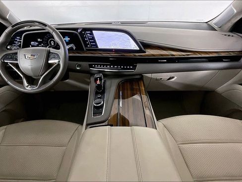 Used 2023 Cadillac Escalade Sport Platinum w/ LPO, ONYX Package AWD/4WD image 19