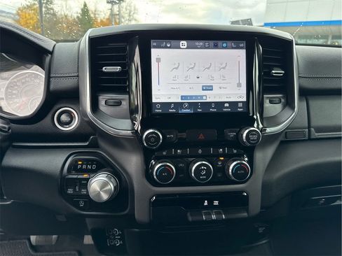 Used 2024 RAM 1500 Laramie image 10