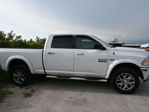 Used 2014 RAM 2500 SLT AWD/4WD image 18