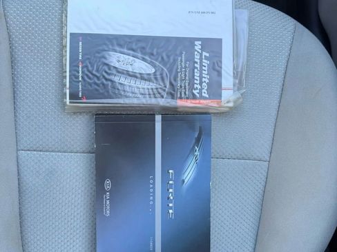 Used 2010 Kia Forte EX image 20